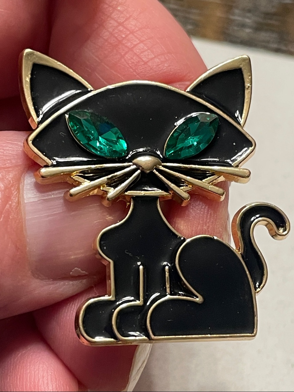 NWOT Women's Black Cat Enamel Crystal Green Eyed Brooch Pin